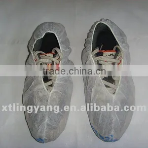 Disposable Non-woven White Shoe Cover Blue Printing thumbnail-1