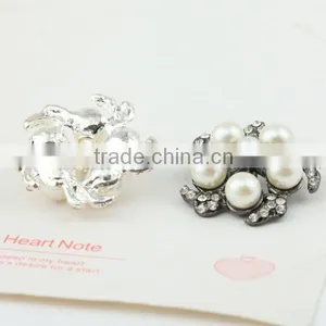 Flower Shape Decorative Vintage 888Crystal Rhinestone Button With Plastic Pearl for Wedding Bouquet thumbnail-2