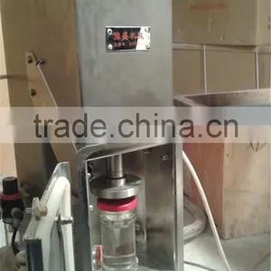2017 Most Popular Vacuum Glass Bottle Capping Machinery Price thumbnail-5
