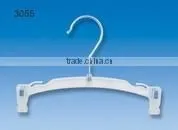 Clip Hanger thumbnail-1