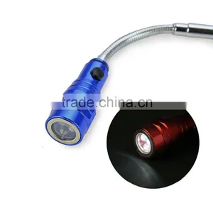 Magnet Clip Pick up Tool Retractable LED Flashlight thumbnail-5