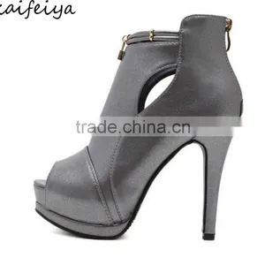Stylish Shinny Upper Golden Lock Open Toe Ladies Thin High Heel Sandals thumbnail-1
