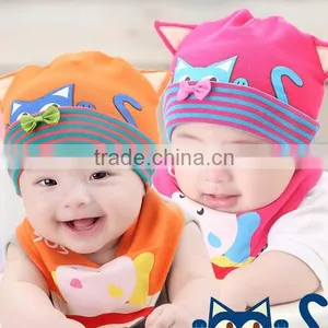 Beautiful Lovely Cat Design Bowknot Knit Baby Hat With Bibs thumbnail-1