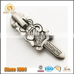 Wholesale Custom Cheap Hardware Accessories Jacket Gold Metal Bear Logo Zipper Sliders thumbnail-6