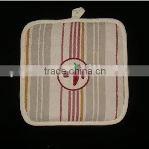 Cotton Pot Holders With a Loop thumbnail-1