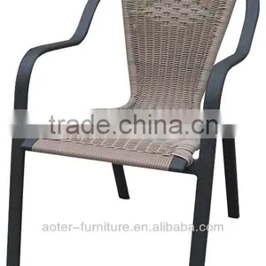 Outdoor Antique Wicker Chair thumbnail-1