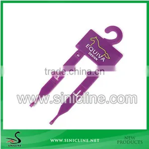 Sinicline Personalized Plastic Hook Hanger thumbnail-1
