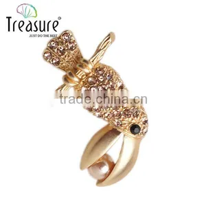 Latest Model Fashion 2015 New Products Parrot Fashion Rhinestone Men's Brooch Jewelry China thumbnail-4