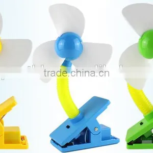 Cheap Rechargeable Plastic Mini Fan for Kids in Summer thumbnail-1