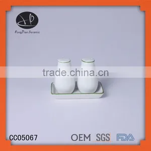 Salt and Pepper Shaker,mini Ceramic Condiment Set thumbnail-1