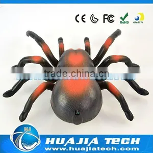 Simulation 360 Turn rc Spide Plastic Insect Toy Infrared Insect Model thumbnail-1