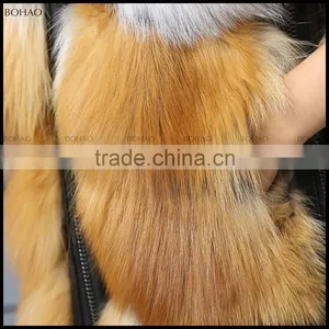 China Supplier Womens Luxury Long Fox Gilet Silver Fox Fur Vests thumbnail-6