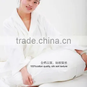 Cotton Bathrobe of Hotel thumbnail-1