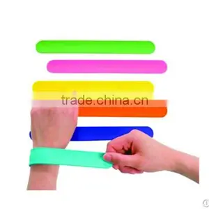 Ruler-functioned Slap Silicone Wristband Silicone Bracelet thumbnail-1