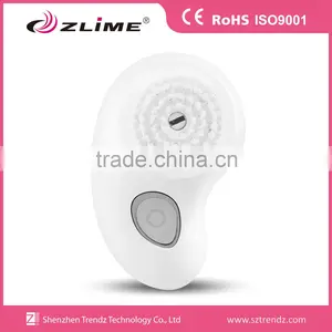 Qaulity Travel Size Palm Electric Facial Cleansing Brush thumbnail-1