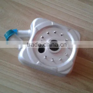 High Quality Engine Oil Cooler 068117021B Oil Cooler for VW Bora Vento Golf Passat thumbnail-1