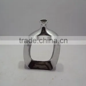 Aluminium Vase thumbnail-1