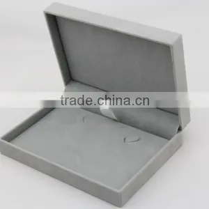 Luxury Custom Velvet Jewelry Pendant Box thumbnail-1