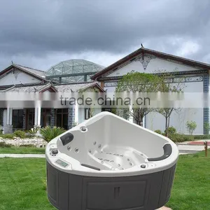 Mini Outdoor Spa thumbnail-1