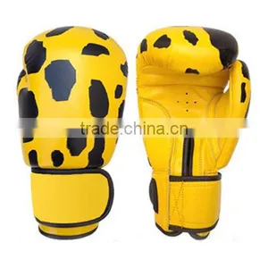 Lapoerd Paw Boxing Glove thumbnail-1