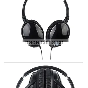 Multi-functional Good Guality Headphones Bluetooth thumbnail-1