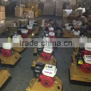 Hot Male 90kg Water Tank Wheel Gasoline Engine Plate Compactor thumbnail-5