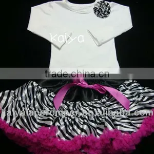 2013 Wholesale Spring Zera Style Pettiskirt Baby Clothing Set thumbnail-1