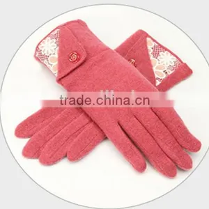 Elegant Lace Design Touch Screen Gloves For Smartphone/Laptop/ipad thumbnail-6