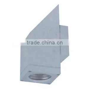 Die Casting Aluminum Spot Light thumbnail-1