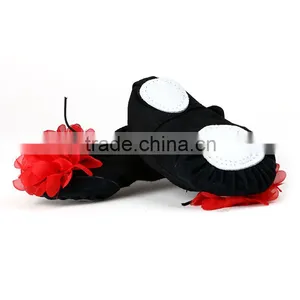 Fashion Beautiful Dance Wear Black and Big Red Flower Ballet Shoes Baby Girls Shoes thumbnail-2