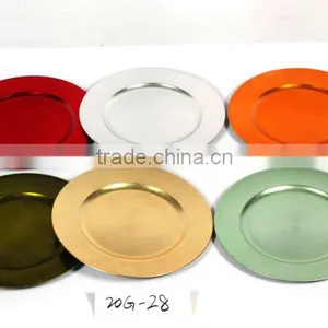 33cm Plastic Charger Plate thumbnail-1