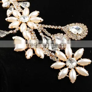 Wholesale New Style Gracious and Elegant Plastic Pearl Rhinestone Lace for Overall Decoration thumbnail-4
