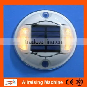 Plastic Solar LED Road Stud Light thumbnail-2
