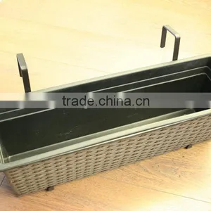 PE Rattan Wall Hanging Flower Pots thumbnail-1