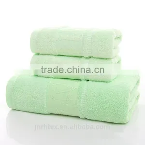 100% Cotton Emboss Face Towel thumbnail-4