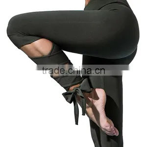 Fashion Design Wholesale Wicking Yoga Sport Leggings With Strap thumbnail-2