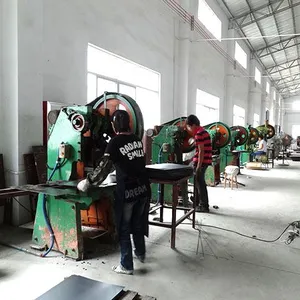 Guangzhou Hengyulong Display Shelves Col.td company overview - view 2 thumbnail