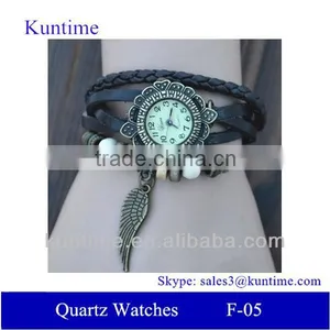 China Supplier Kuntime Quartz Watch F-05 for Girls With Wing Pendant,leather Strap, Bronzed Watch Case thumbnail-1