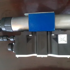 Hot Sale Hydraulic Rexroth Proportional Control Valve 4WRLE10W1-80SJ-3X/G24K0/A1M thumbnail-3