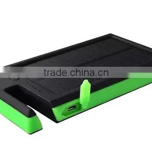 AWC940 Waterproof 8000mAh Solar Cell Power Bank With Holder 3.7v Mobile Phone Battery Portable Battery Charger thumbnail-4