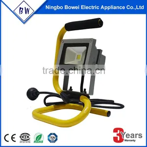 Hot Sale S Type 10w20w LED Floodlight With Tripod thumbnail-1