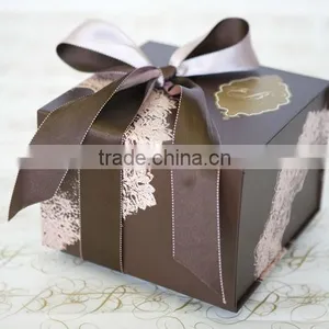 Delicate Paper Folding Gift Box With Ribbon thumbnail-1