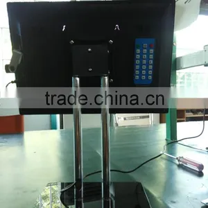 Factory Directly Supply 17 Inch Digital Advertising Led Display With Customize Stand thumbnail-2