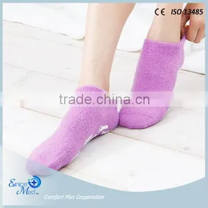 OBM Cooling Moisturizing Gel Socks thumbnail-1