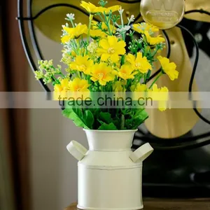 French Country Vintage Style Rustic Metal Garden Decor Bucket / Centerpiece Vase / Flower Holder thumbnail-1