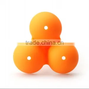 Silicone Rubber Egg Cup 3 Eggs Stand Novelty Egg Holder Easy Boiled Egg Tool thumbnail-1