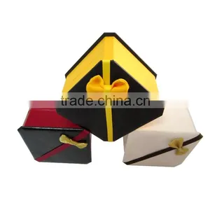 Customized Luxury Leather Watch Gift Case For Women. thumbnail-1