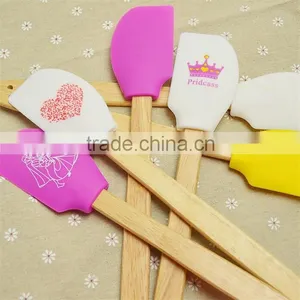 Wooden Handle Silicone Spatula ,Food Grade Heat Resistant Silicone Spatula Private Label, Fashion Silicone Spatula thumbnail-3