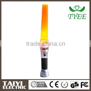 CE Wholesale Battery Portable Green Led Flashlight thumbnail-1