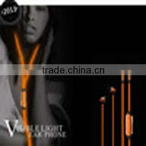 In-Ear Style and Noise Cancelling Function Luminous Earphone thumbnail-1